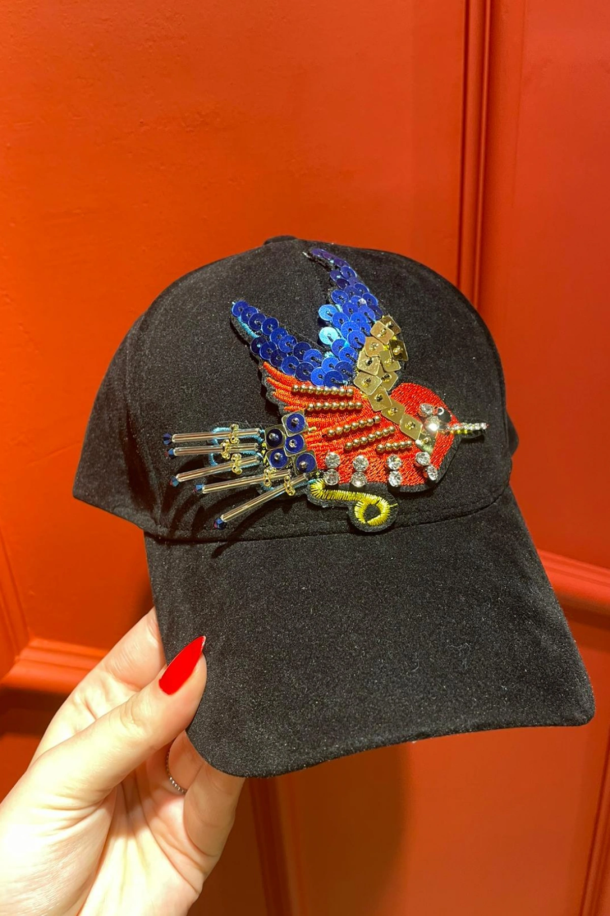 Edas Kuşlu Taş İşleme Siyah Süet Şapka