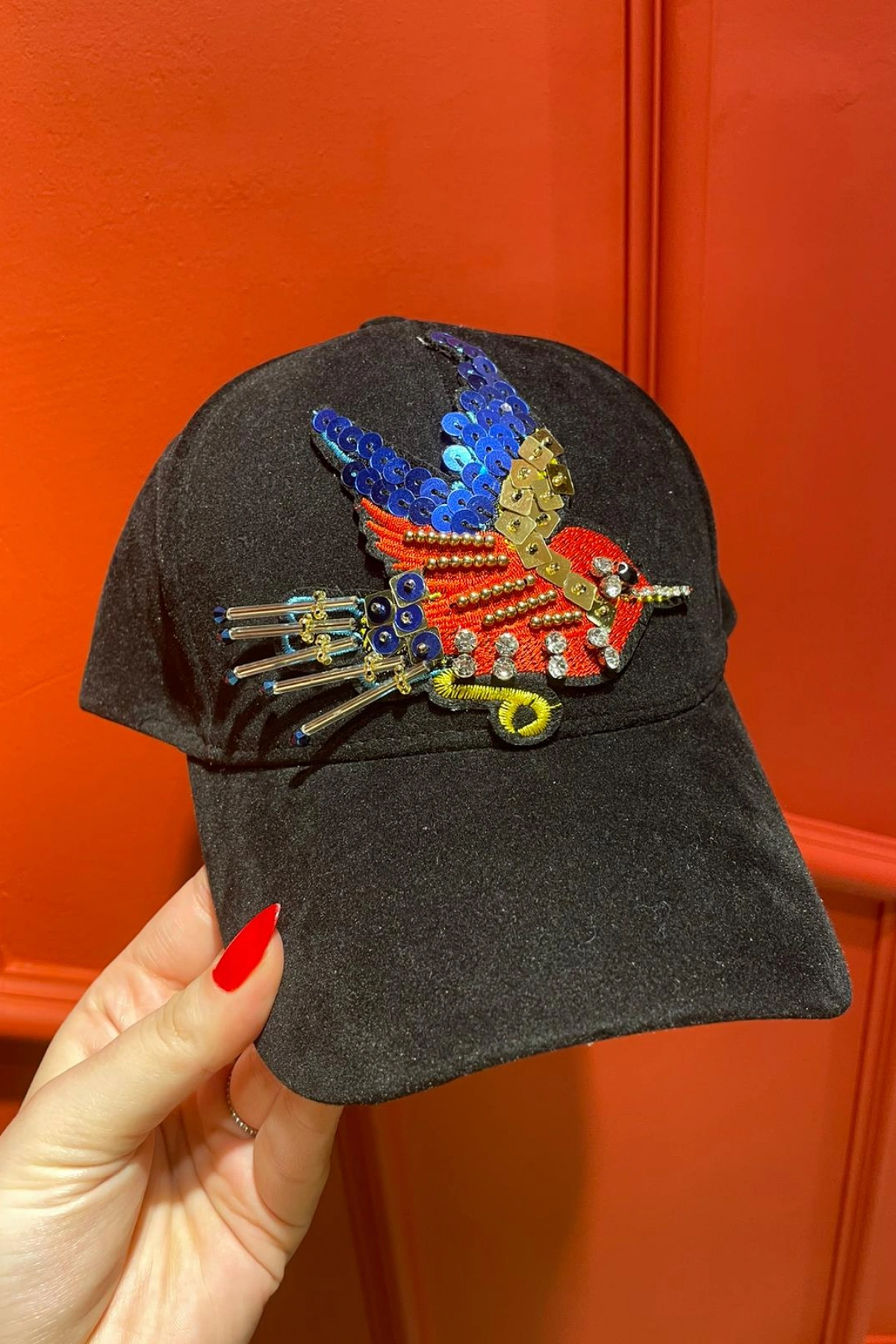 Edas Kuşlu Taş İşleme Siyah Süet Şapka