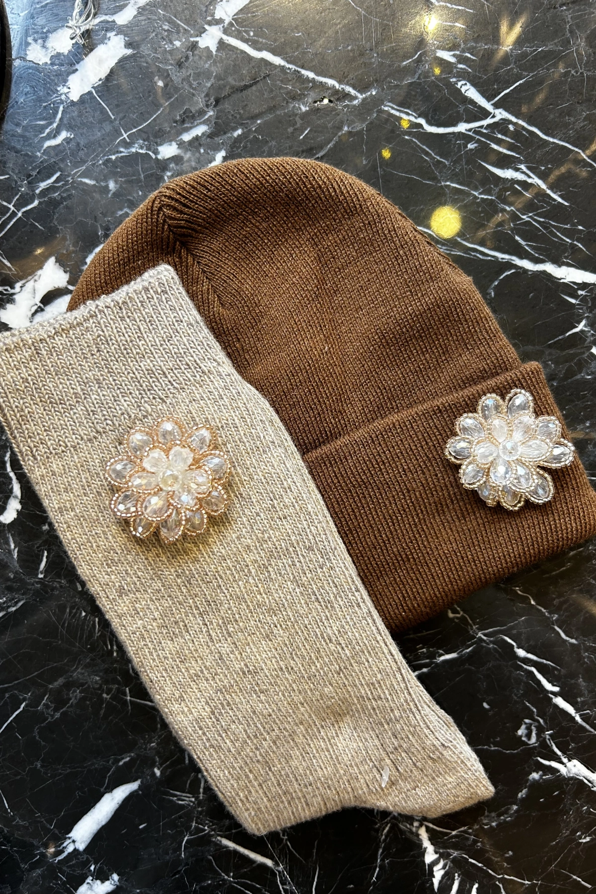 Eda’s Çiçekli Kombin Bere&Çorap