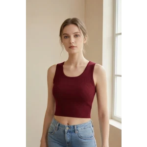 Kadın Bordo Kare Yaka Crop Top Bluz – Şık, Rahat ve Kolay Kombinlenebilir