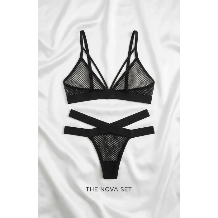 Kadın Siyah Fileli Beli Çapraz Lastikli Sütyen Takımı – Modern, Konforlu ve Günlük Kombinlere Uygun