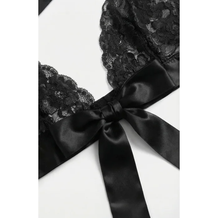 Kadın Siyah Dantelli & Kurdelalı Sütyen Külot Takımı