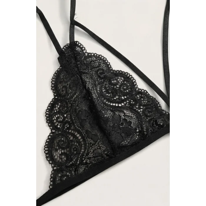 Kadın Siyah Dantel Sütyen Külot Takımı – Modern, Konforlu ve Günlük Kombinlere Uygun