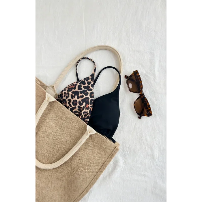 Kadın Leopar Desenli ve Siyah Minimal Kesim Üçgen Bikini Üstü