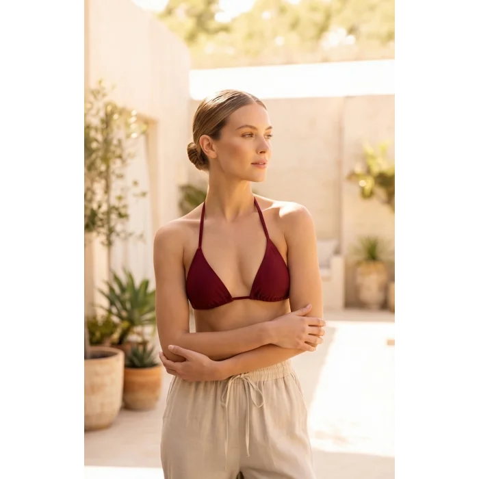 Kadın Leopar Desenli ve Bordo Minimal Kesim Üçgen Bikini Üstü – Modern ve Şık Tasarım