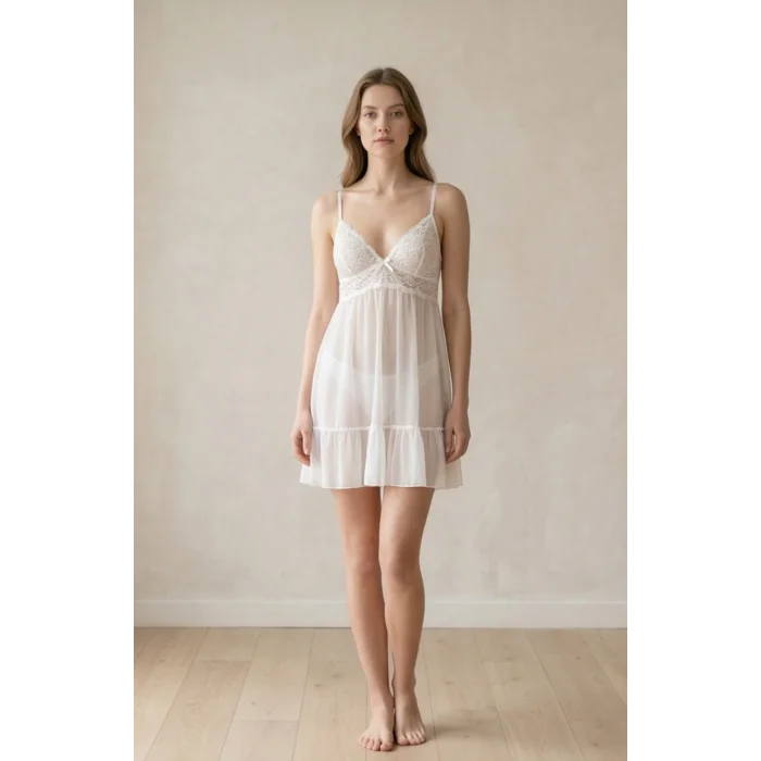 Kadın Beyaz V Yaka Dantel Detaylı Tül Gecelik – Modern ve Şık Tasarım