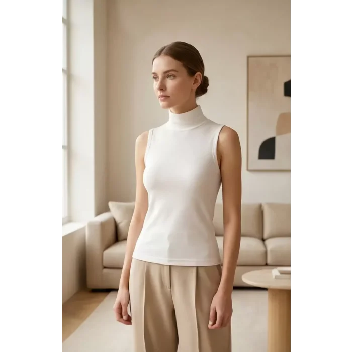 Kadın Beyaz Kolsuz Balıkçı Yaka Basic Bluz