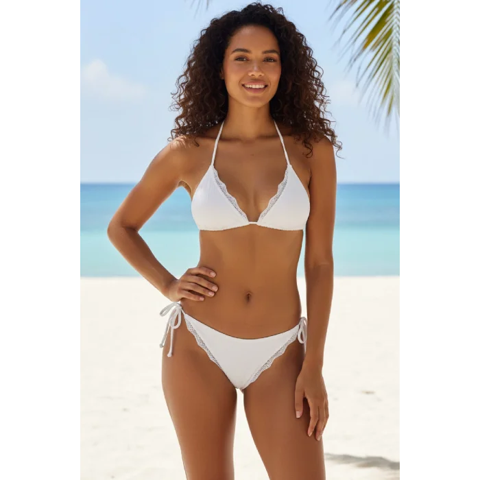 Kadın Beyaz Pedli Bel ve Boyundan Bağlamalı Dantelli Şık Bikini Takımı