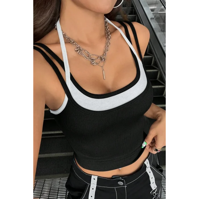 Kadın Beyaz Siyah Çift Renk Çapraz Askılı Crop Top Bluz – Şık, Rahat ve Kolay Kombinlenebilir