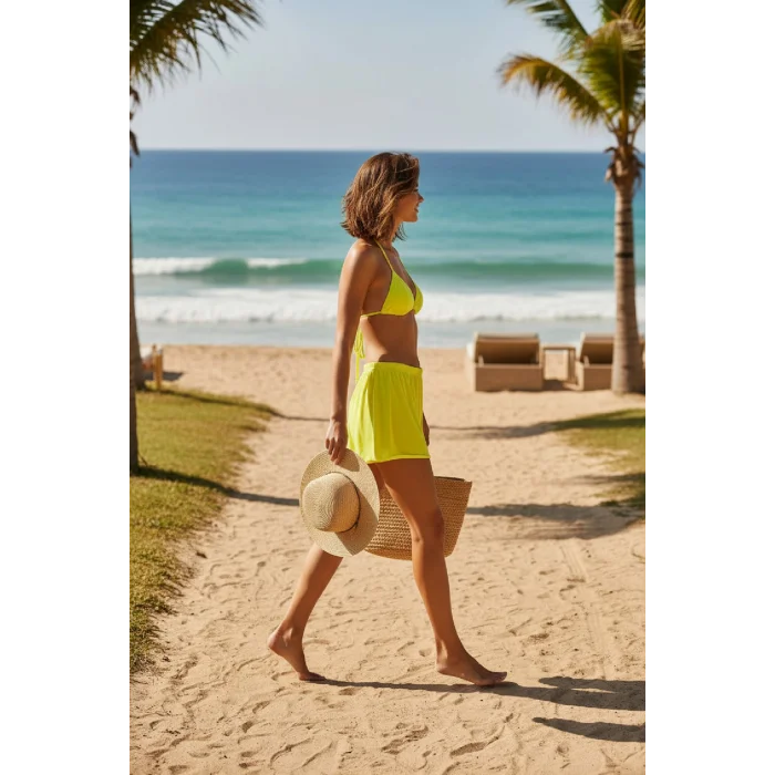 Kadın Fosforlu Şortlu Belden ve Boyundan Bağlamalı Bikini Takımı