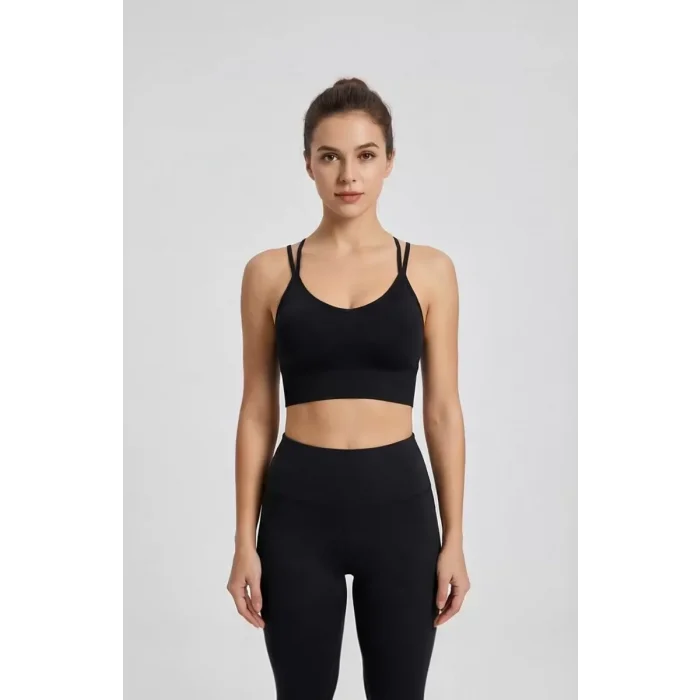 Kadın Siyah Çarpraz İpli Spor Büstiyer – Modern ve Şık Tasarım