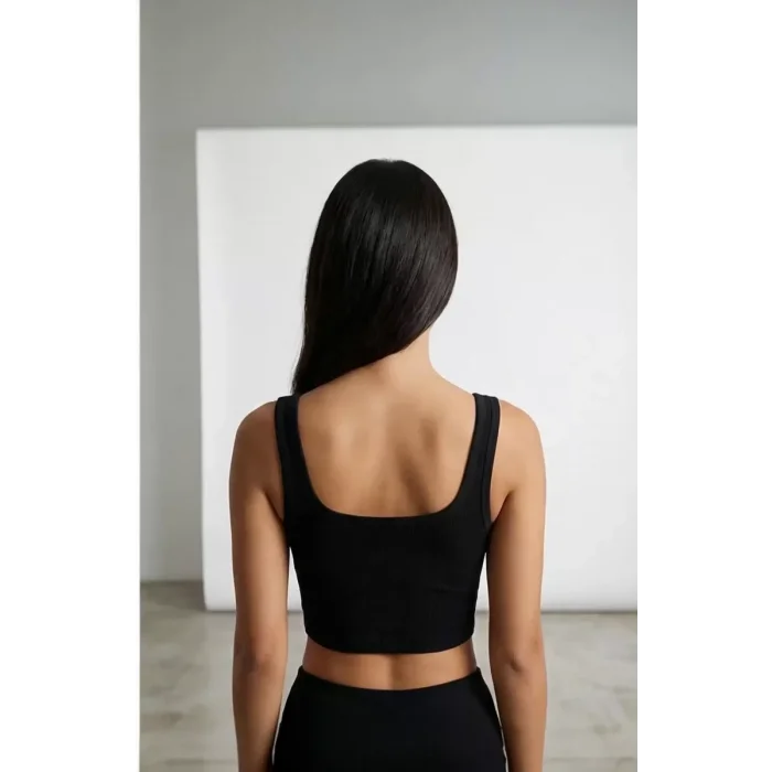 Kadın Siyah Kalın Askılı Crop Top Büstiyer – Modern ve Şık Tasarım