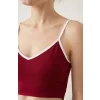 Kadın Bordo Askılı Crop Top ve Şortlu Gecelik Takım – Modern, Konforlu ve Günlük Kombinlere Uygun