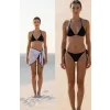 Kadın Siyah Beyaz Pareolu Yandan ve Boyundan Bağlamalı 3lü Bikini Takımı – Modern, Konforlu ve Günlük Kombinlere Uygun