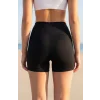 Kadın Siyah Yüksek Bel Mini Deniz Şortu – Modern ve Şık Tasarım
