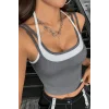 Kadın Antrasit Gri Beyaz Çift Renk Çapraz Askılı Crop Top Bluz – Şık, Rahat ve Kolay Kombinlenebilir