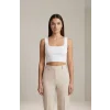 Kadın Beyaz Kalın Askılı Crop Top Büstiyer – Modern ve Şık Tasarım