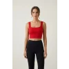 Kadın Kırmızı Kalın Askılı Crop Top Büstiyer – Modern ve Şık Tasarım