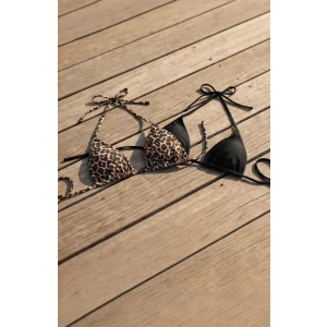 Kadın Leopar Desenli ve Siyah Minimal Kesim Üçgen Bikini Üstü