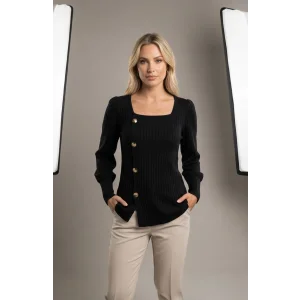 Kadın Uzun Kollu Düğmeli Mevsimlik Bluz – Yumuşak Dokulu, Esnek ve Sıcak Tutan Kumaş
