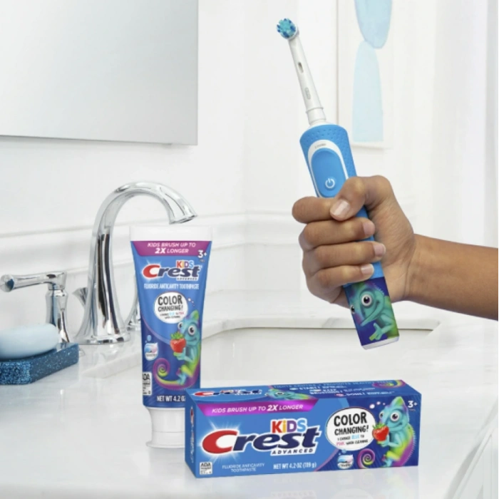 Crest Kıds Advenced Color Changıng Blue and Pınk 2 Renkli Diş Macunu 119 gr