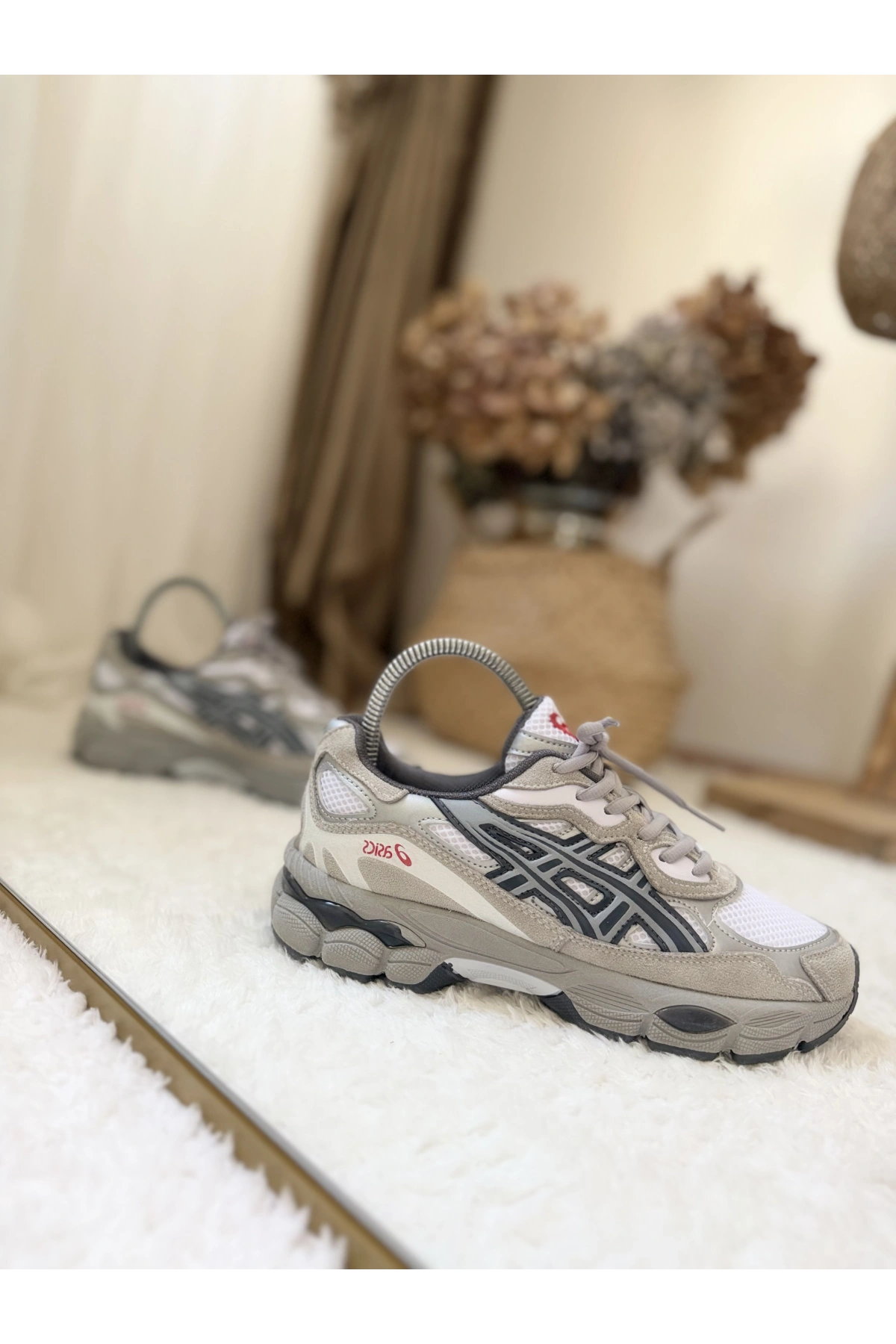 ASICS GEL-1130 Cream / Grey Unisex Sneaker