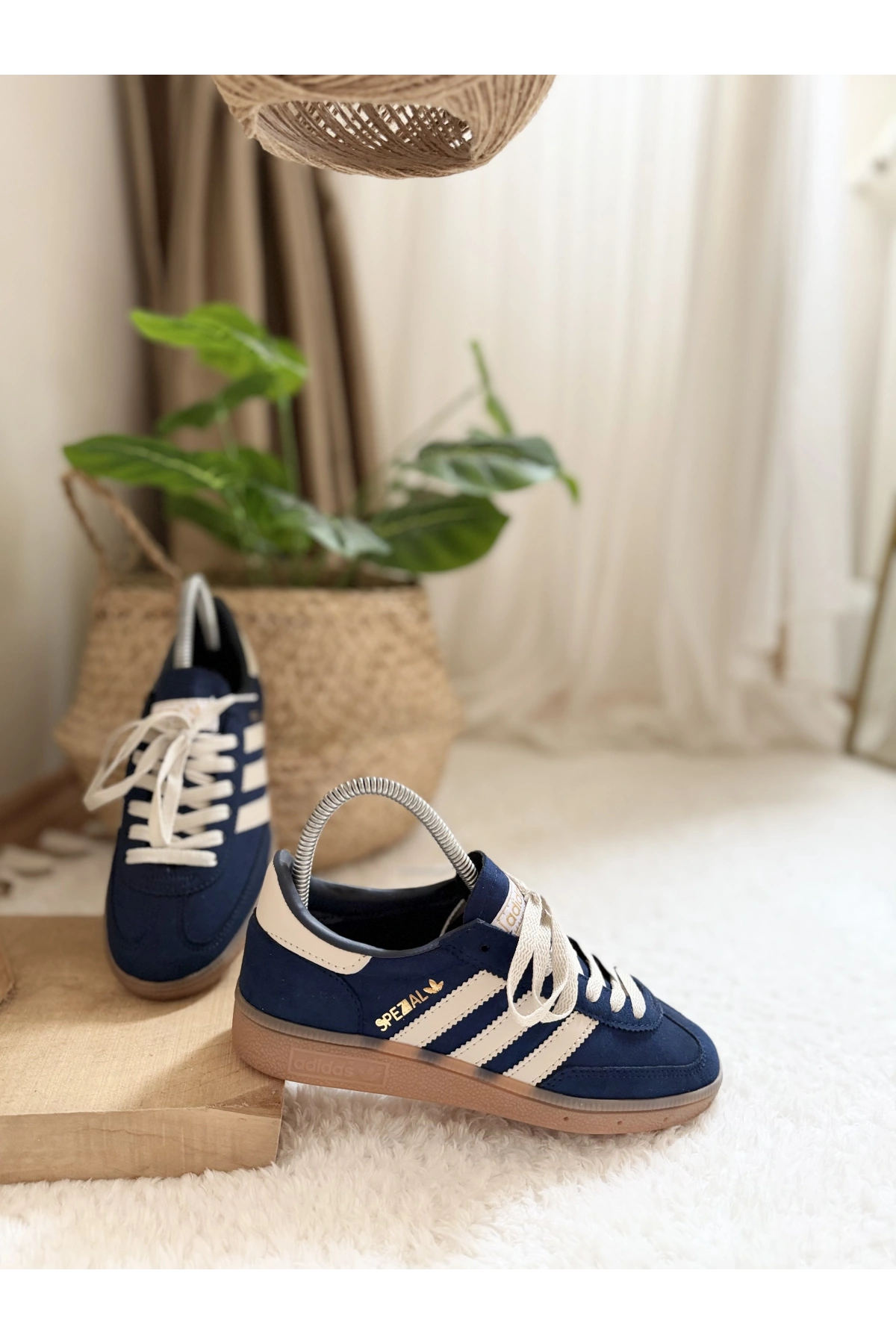 Adidas Samba OG – Navy / White Gum