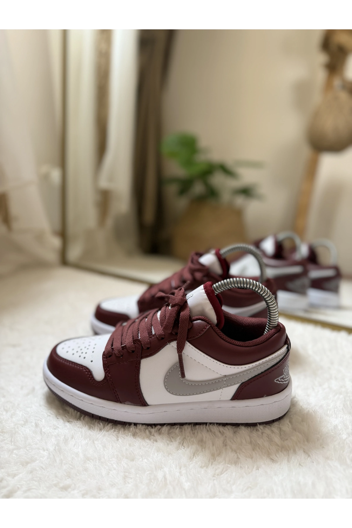 Nike Air Jordan 1 Low – Bordeaux / White