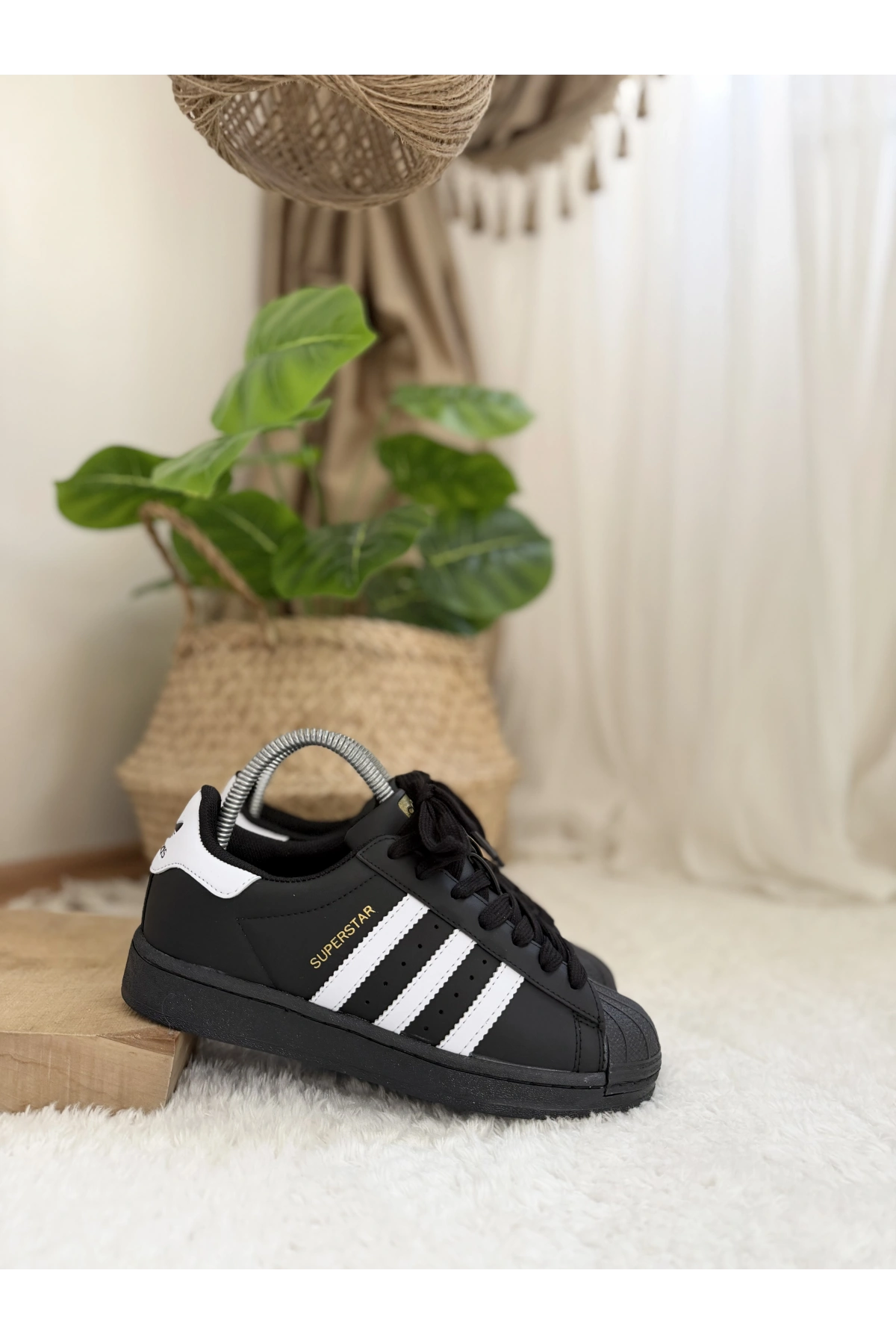Adidas Superstar Core Black / Cloud White Unisex Sneaker
