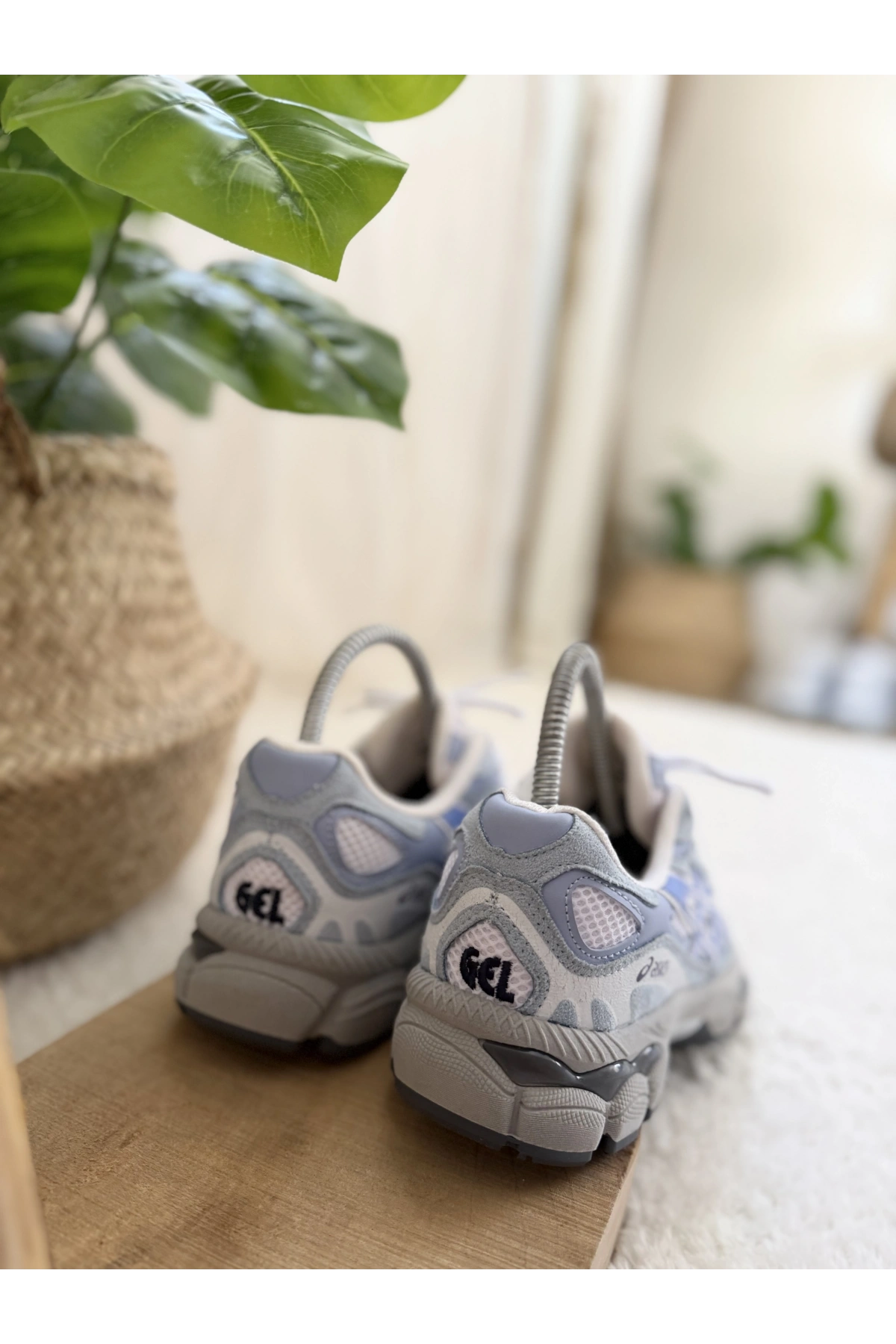 Asics GEL-1130 White / Grey Blue Unisex Sneaker