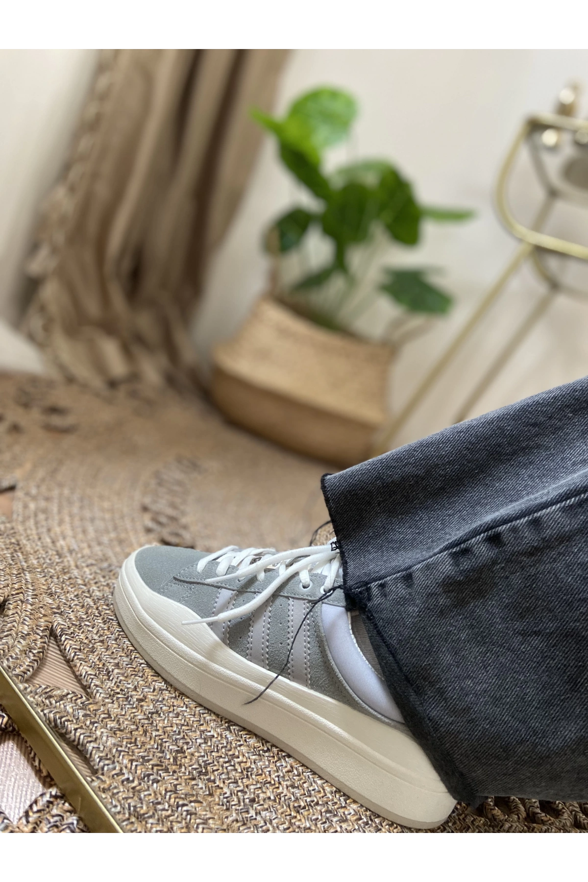 Adidas Bad Bunny Gri Krem