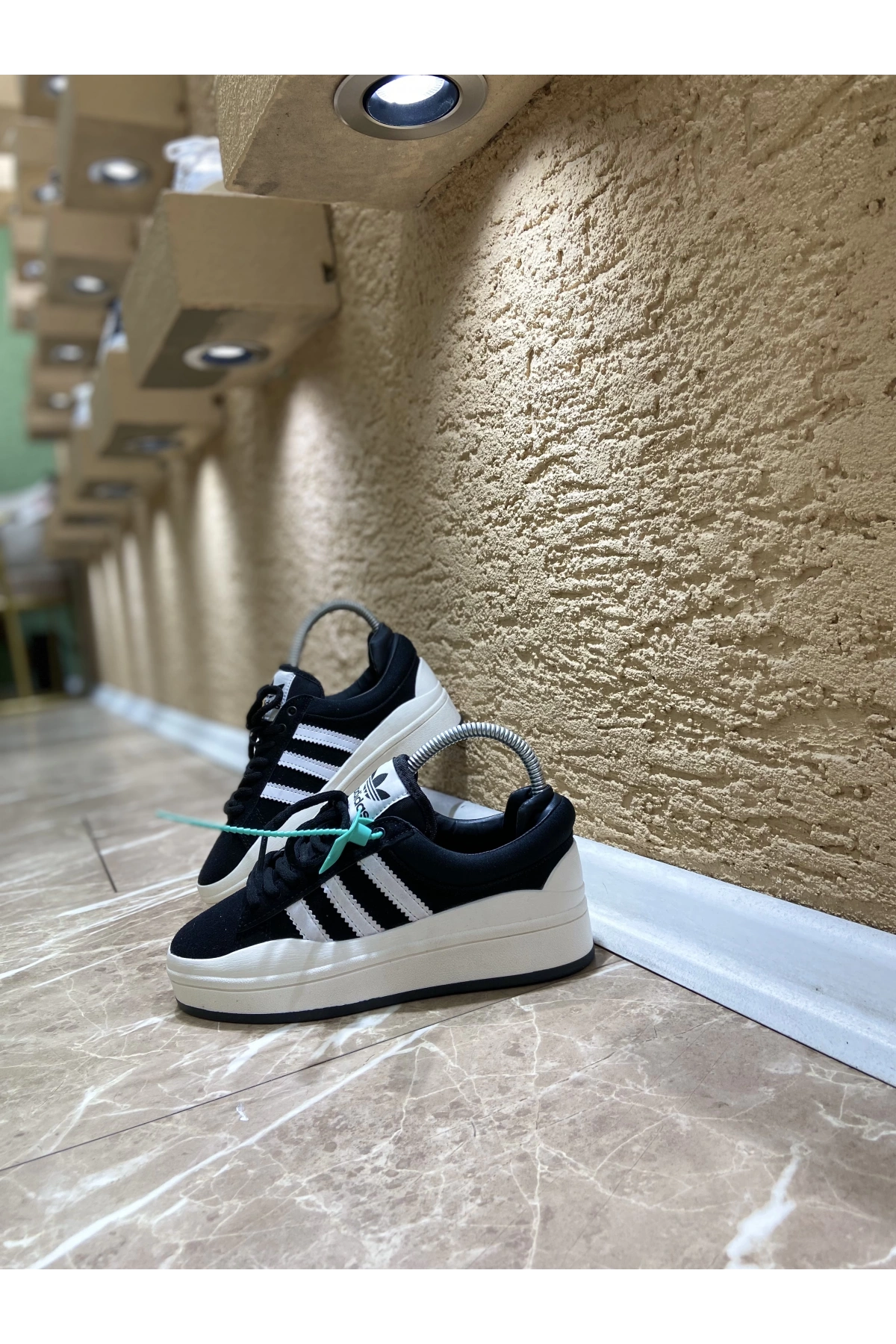 Adidas Bad Bunyy Siyah Beyaz