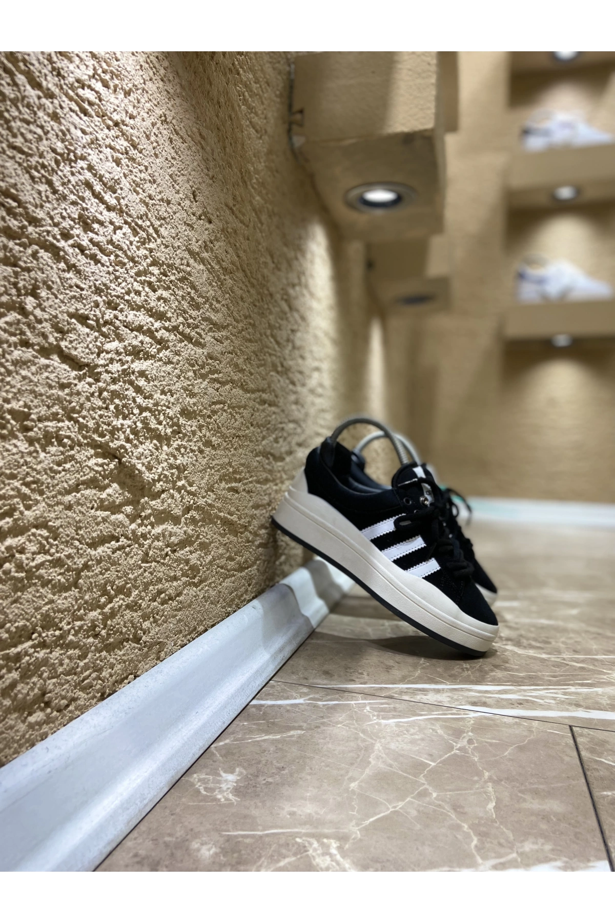 Adidas Bad Bunyy Siyah Beyaz