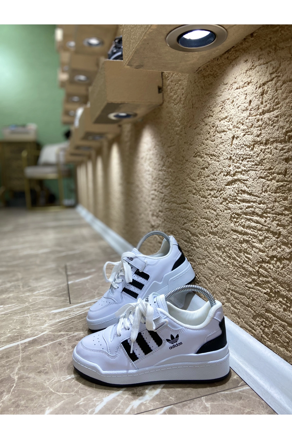 Adidas Forum Low Beyaz Siyah Cırt Detaylı İthal Spor Ayakkabı