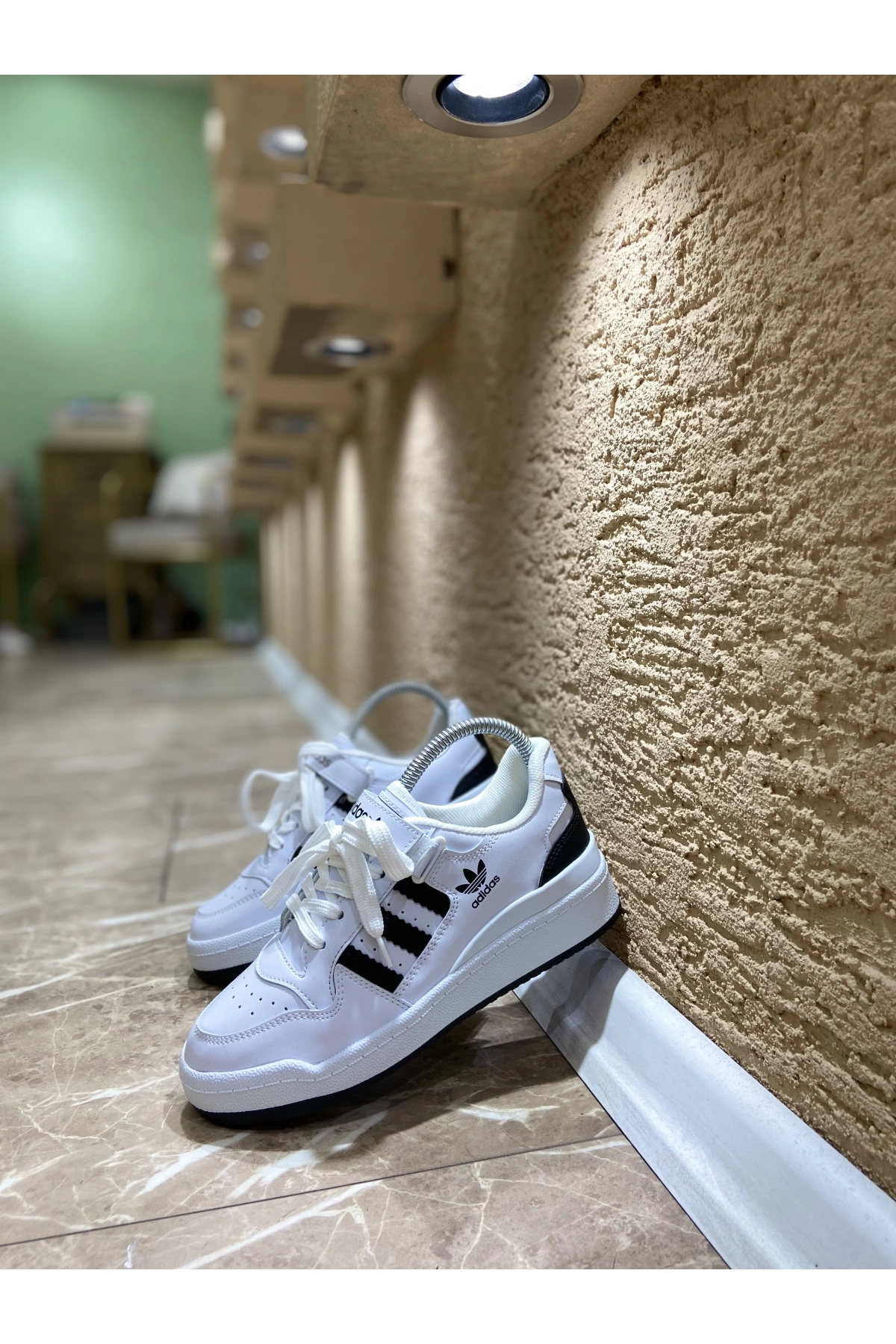 Adidas Forum Low Beyaz Siyah Cırt Detaylı İthal Spor Ayakkabı