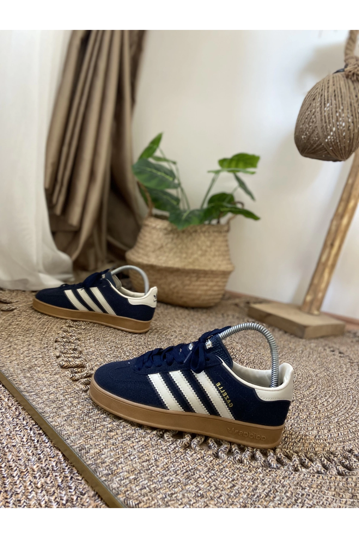 Adidas Gazelle Lacivert Krem İthal Spor Ayakkabı