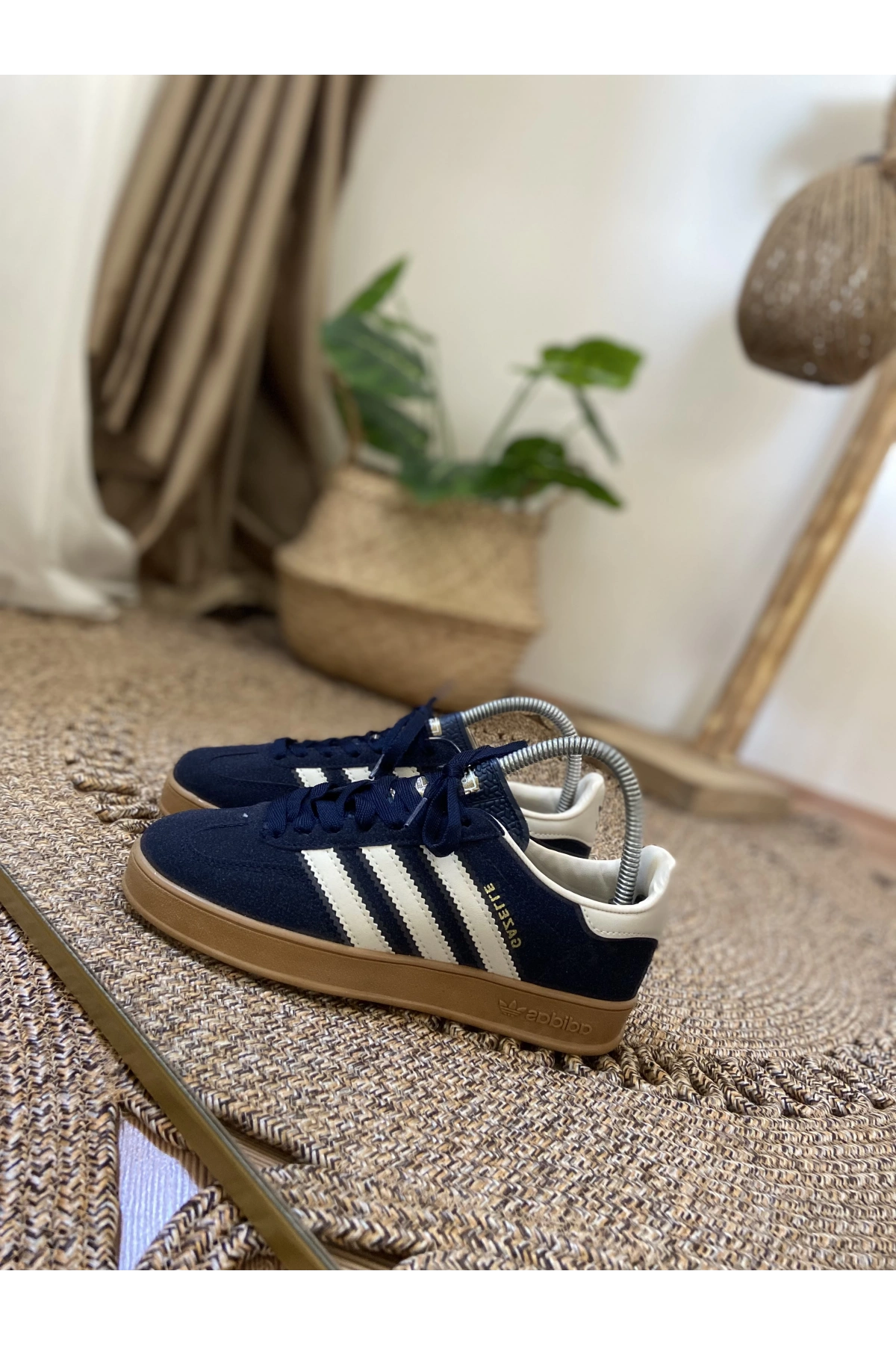 Adidas Gazelle Lacivert Krem İthal Spor Ayakkabı