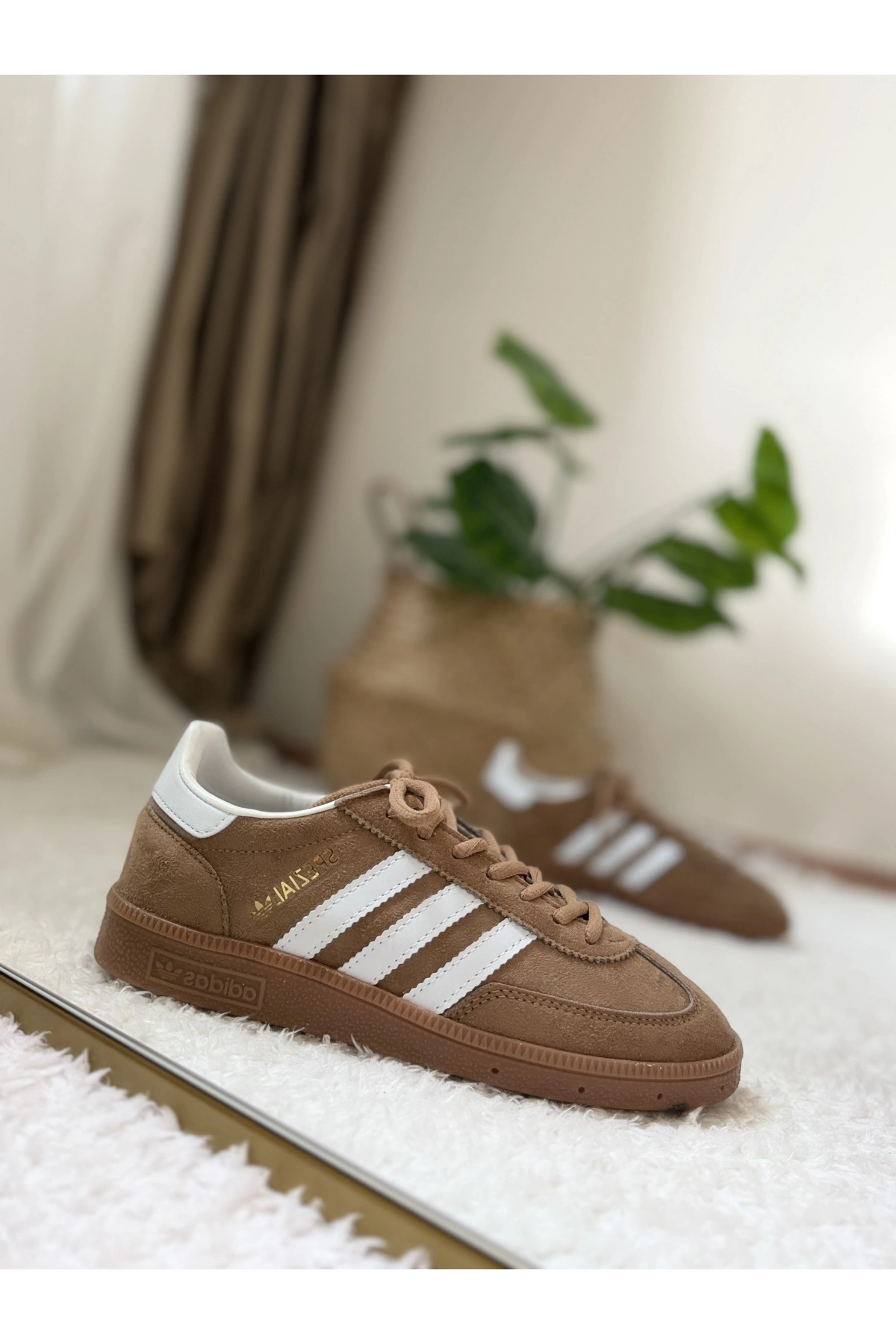 Adidas Handball Spezial Brown White Unisex Sneaker