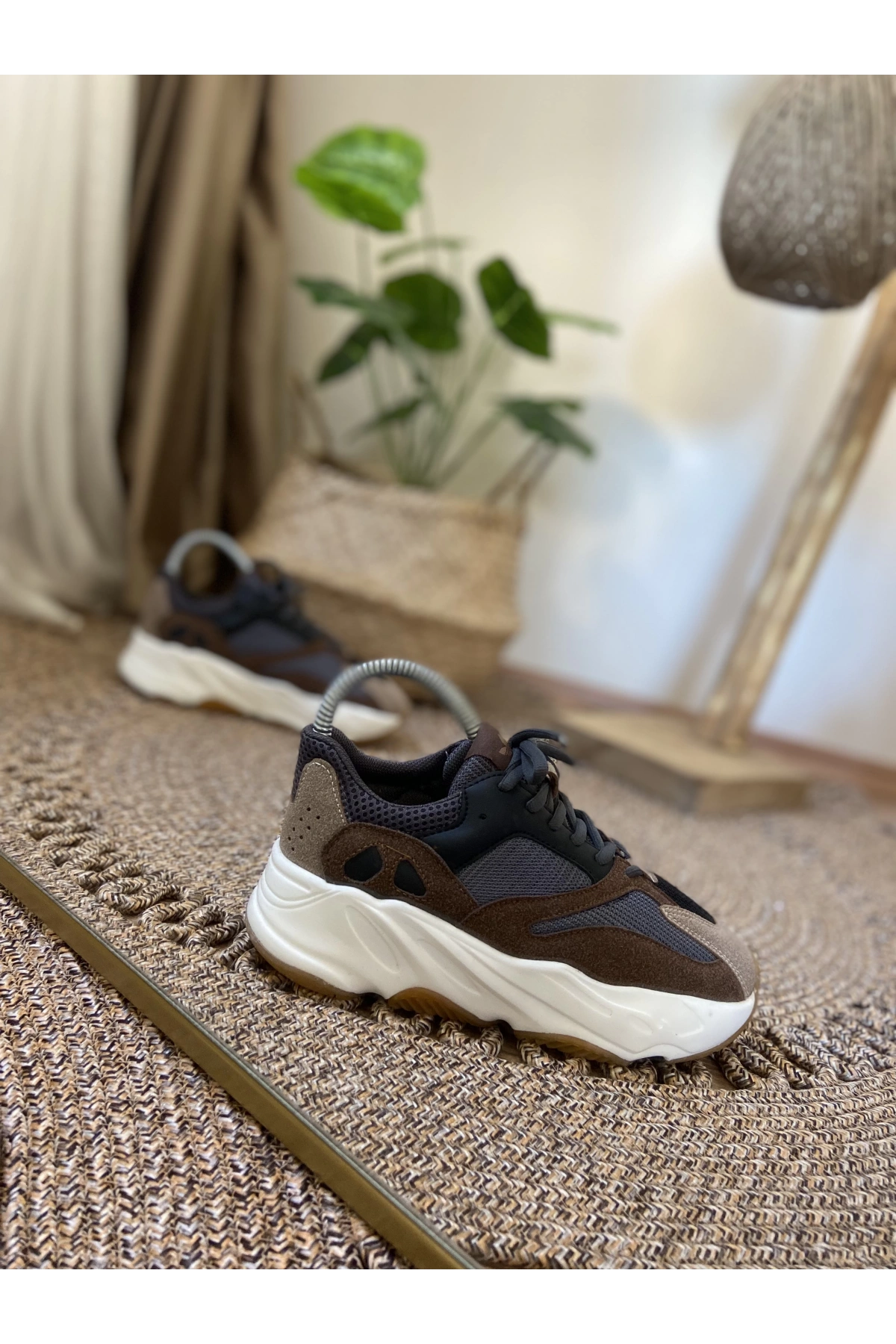Adidas Yeezy Boost 700 Kahve Krem Spor Ayakkabı