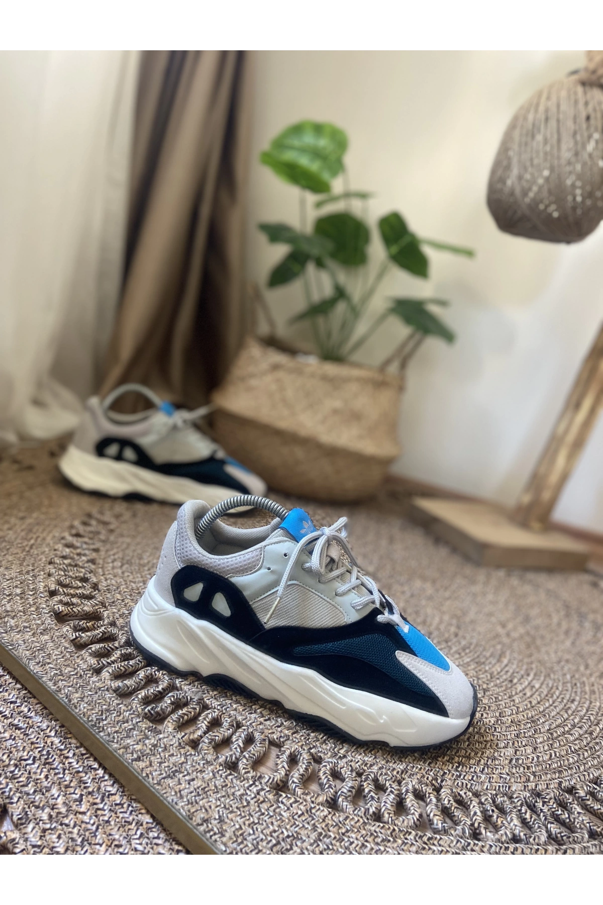 Adidas Yeezy Boost 700 Krem Mavi Spor Ayakkabı