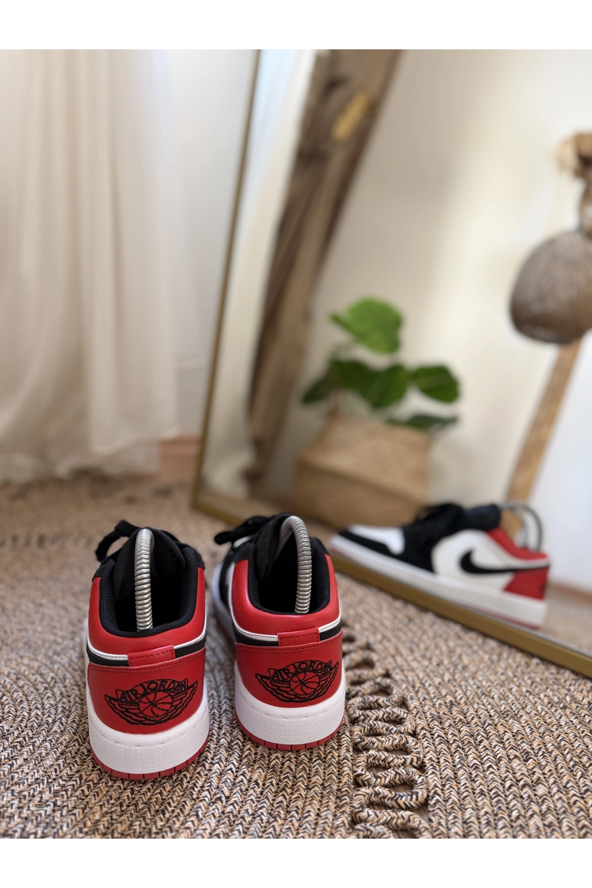 Nike Air Jordan 1 Low Chicago Unisex