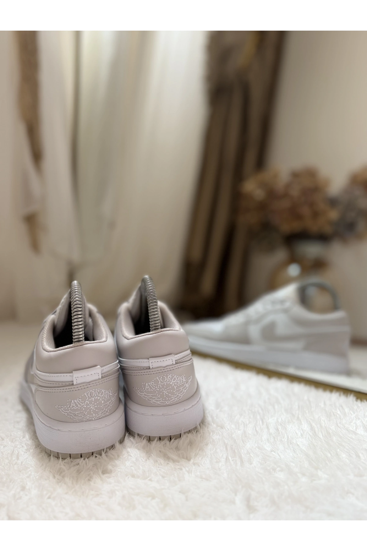 Nike Air Jordan 1 Low Light Bone / White (İthal Premium Kalite)