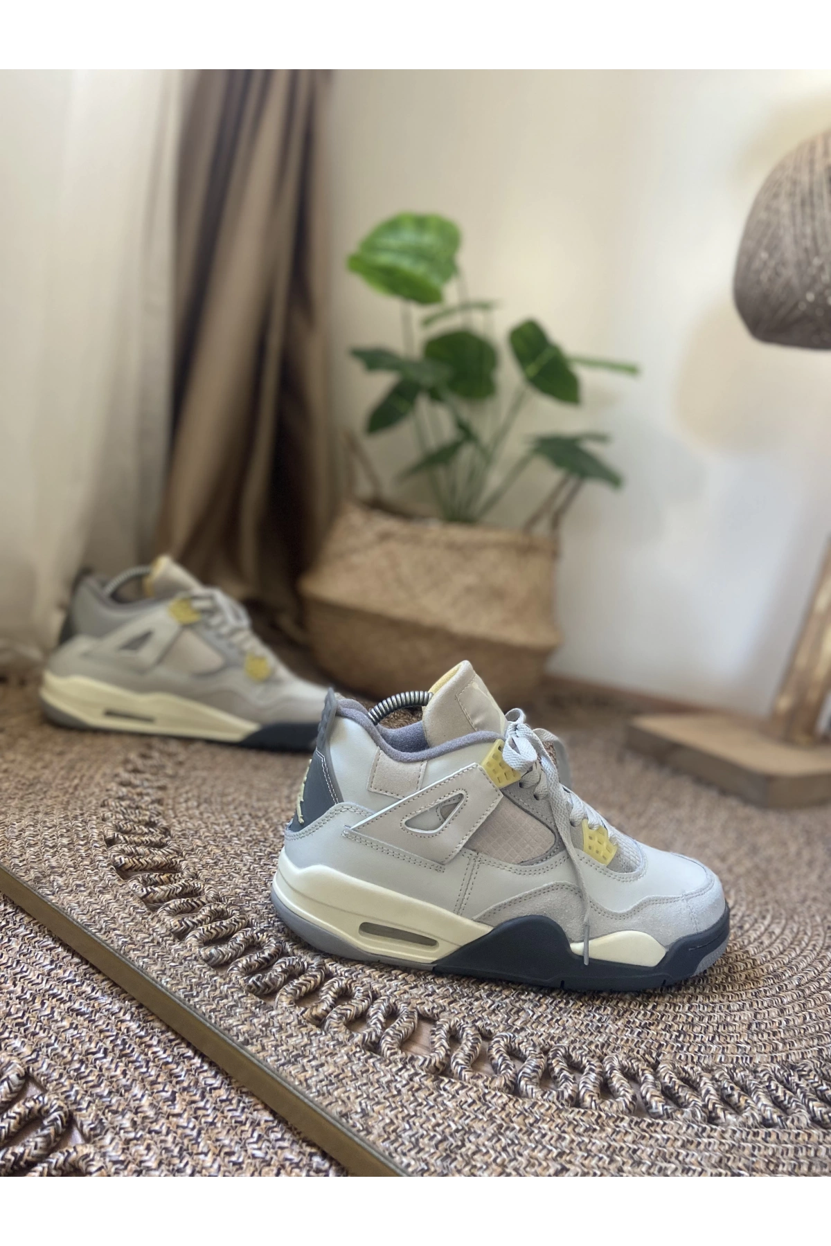 Nike Air Jordan 4 Retro Se Craft Photon Dust