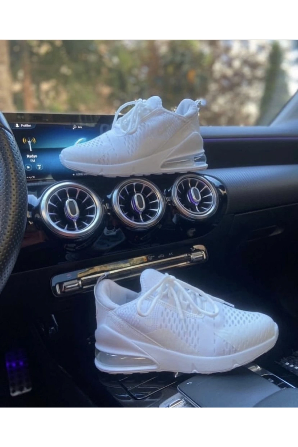 Nike Air Max 270 Beyaz Spor Ayakkabı