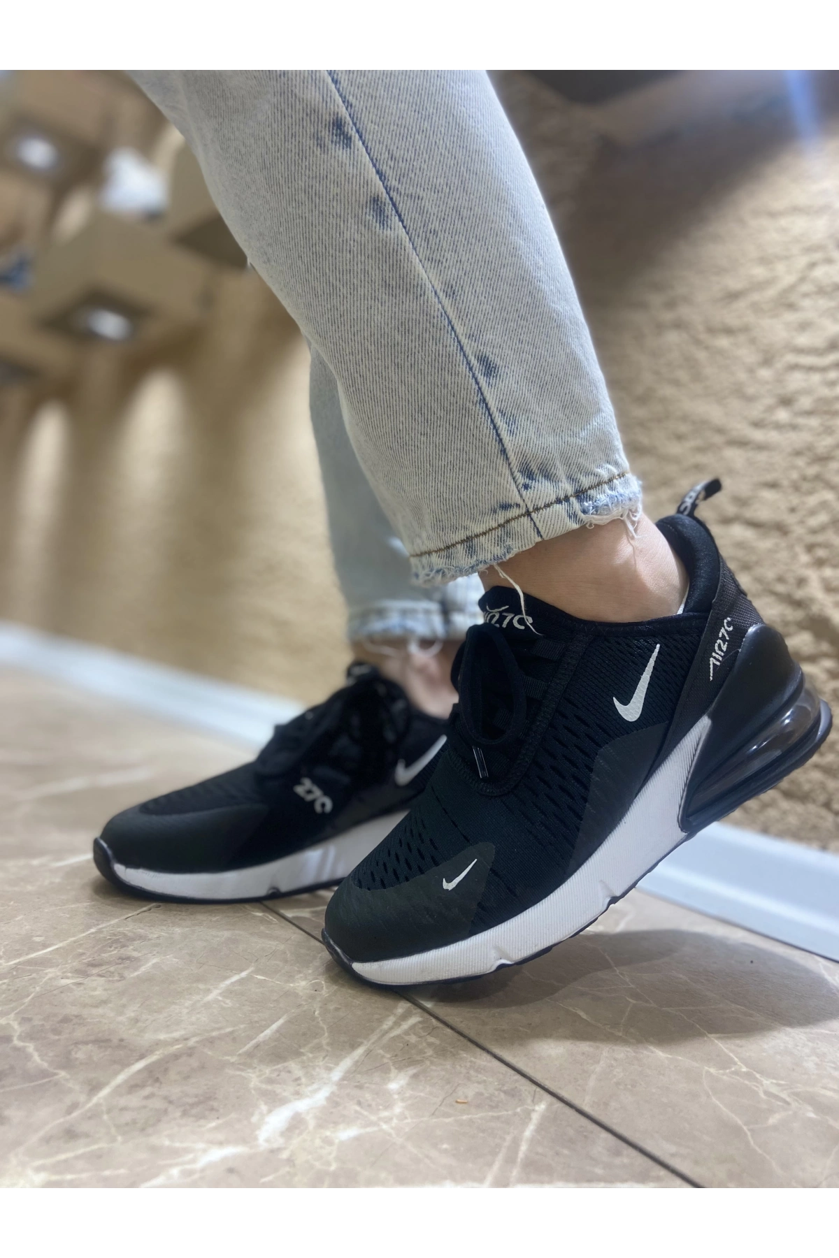 Nike Air Max 270 Siyah Beyaz Spor Ayakkabı