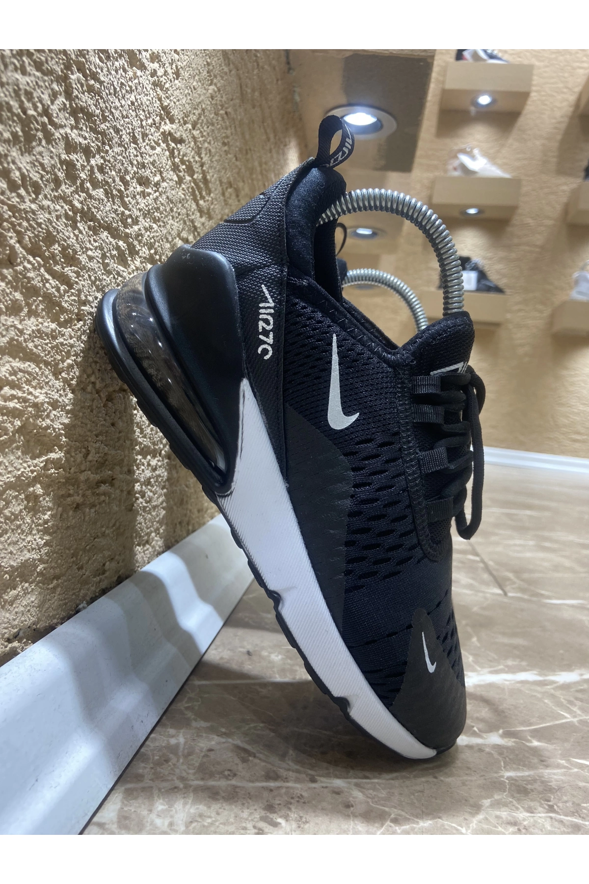 Nike Air Max 270 Siyah Beyaz Spor Ayakkabı