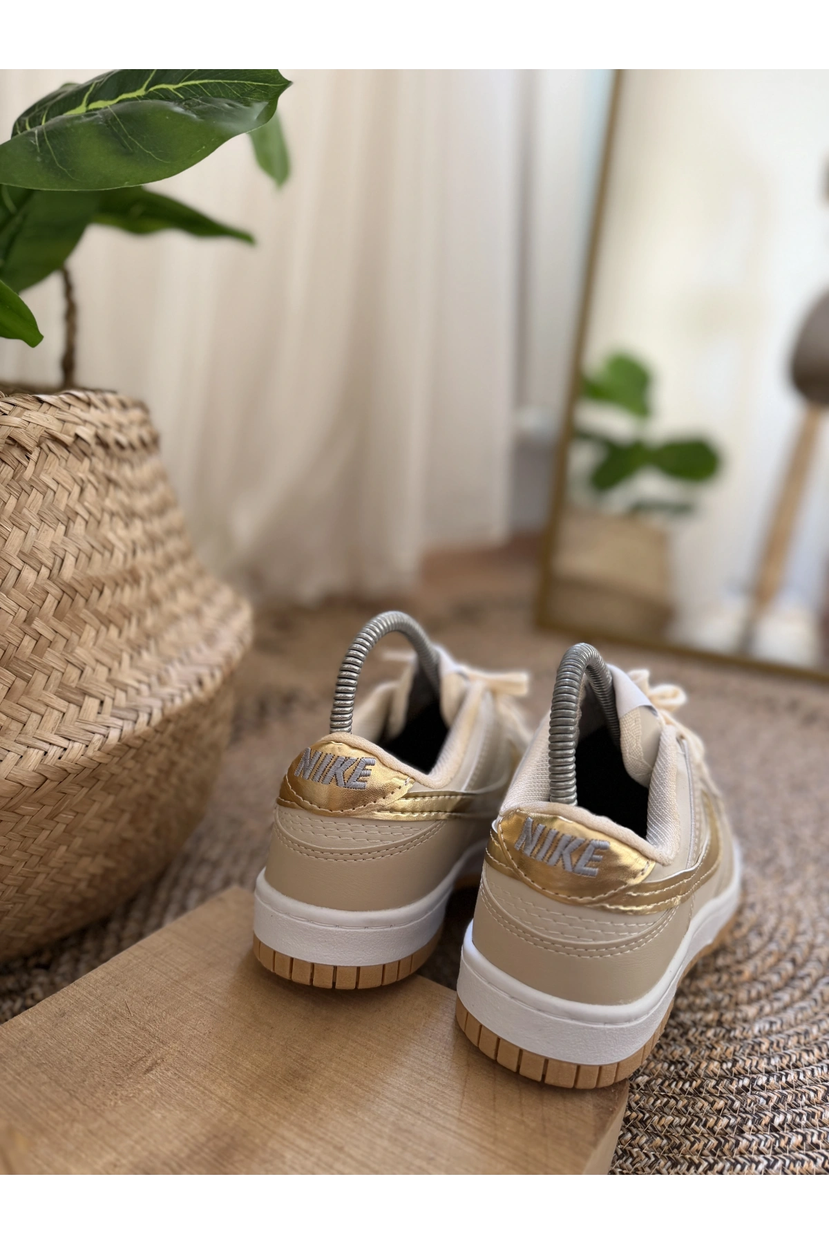 Nike Dunk Low Bej Gold