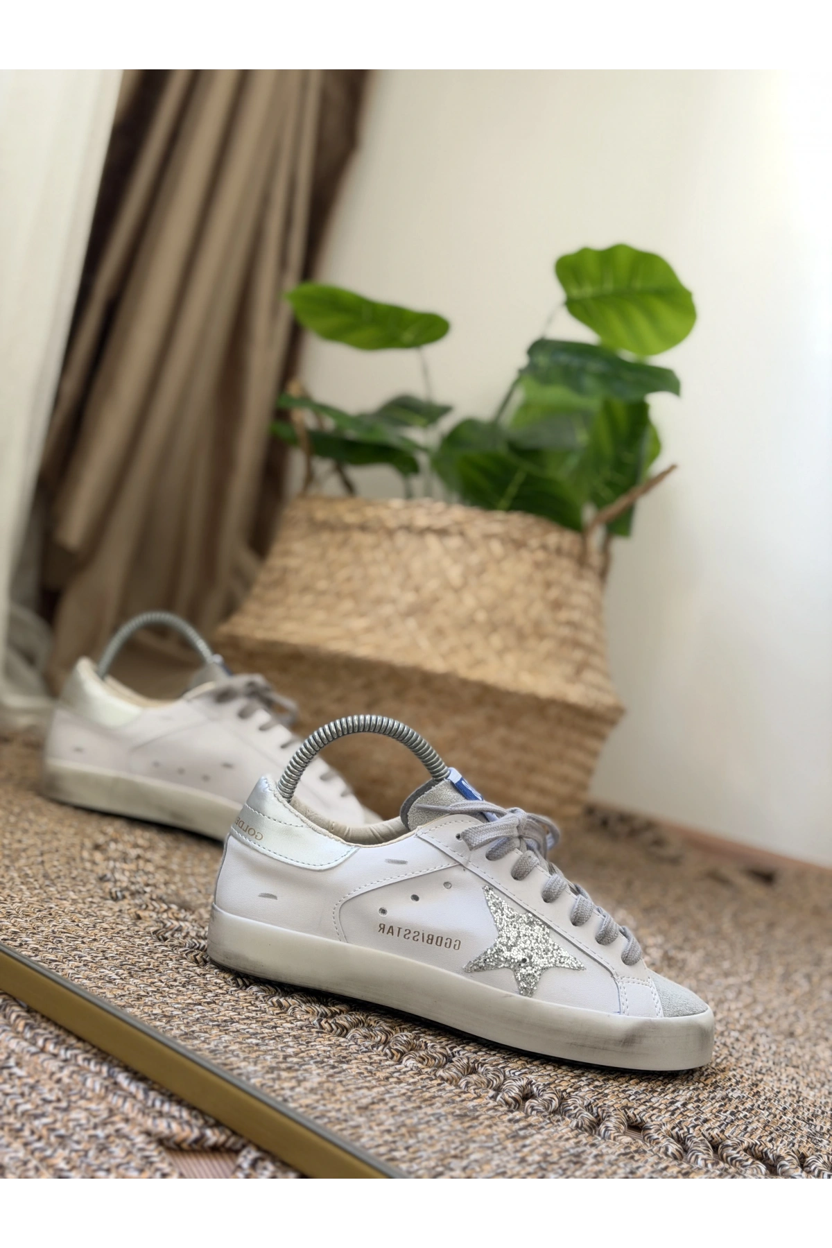 Superstar Golden Goose Beyaz Gümüş Sim Detaylı