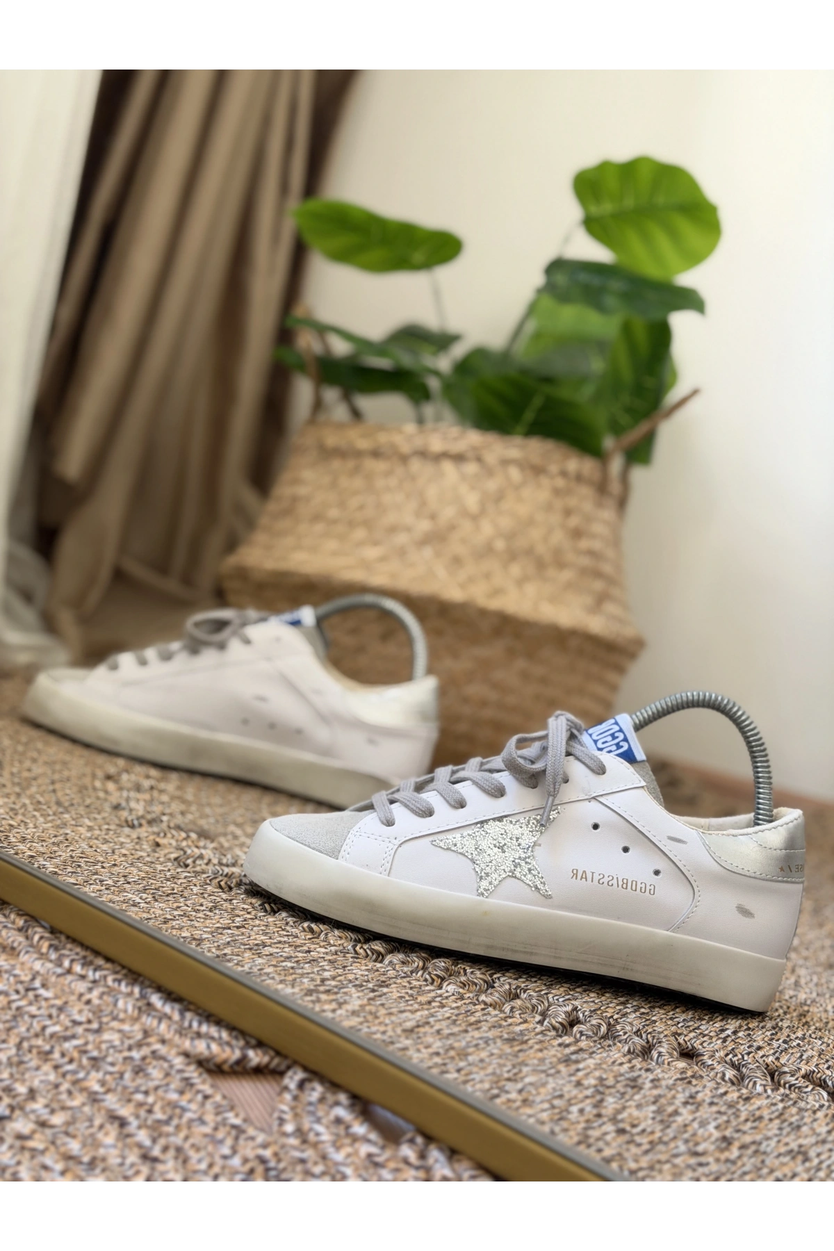 Superstar Golden Goose Beyaz Gümüş Sim Detaylı