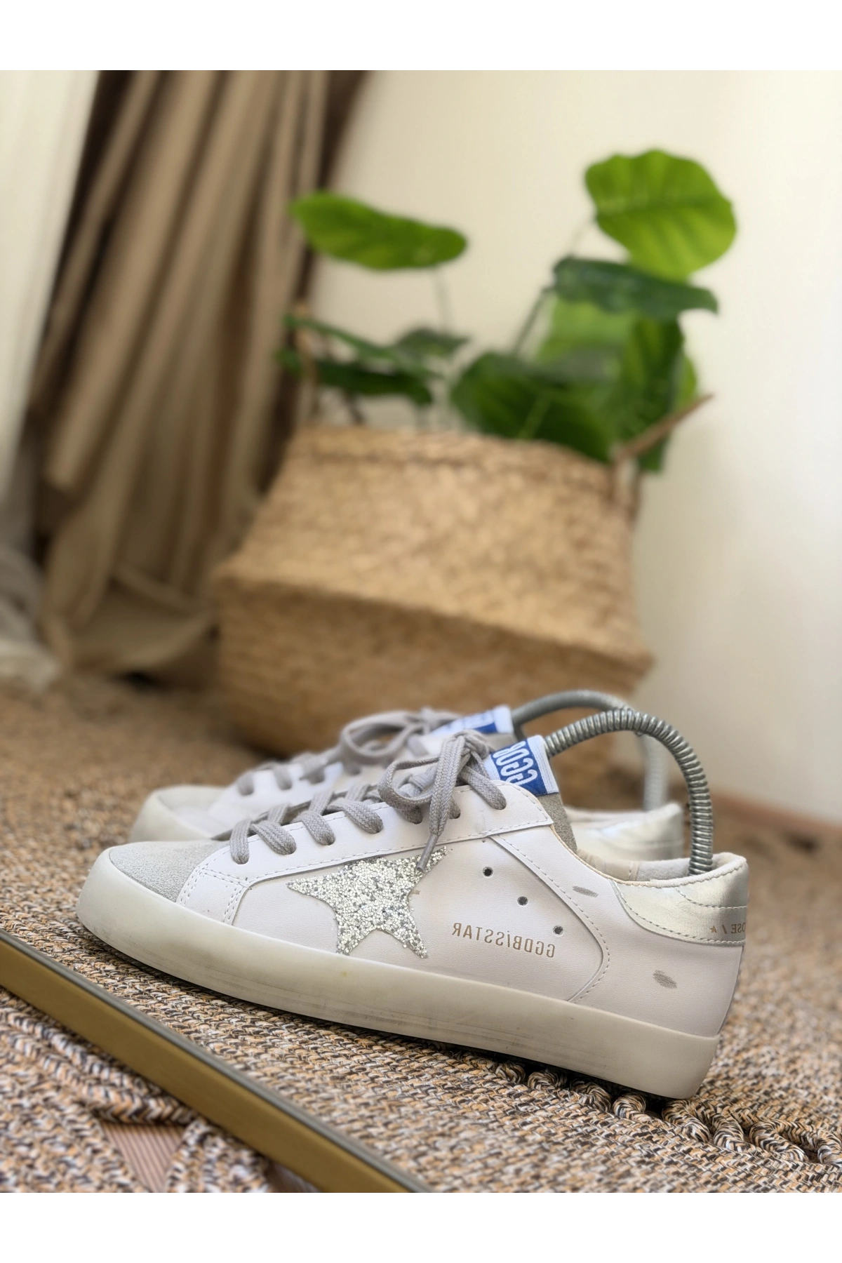 Superstar Golden Goose Beyaz Gümüş Sim Detaylı